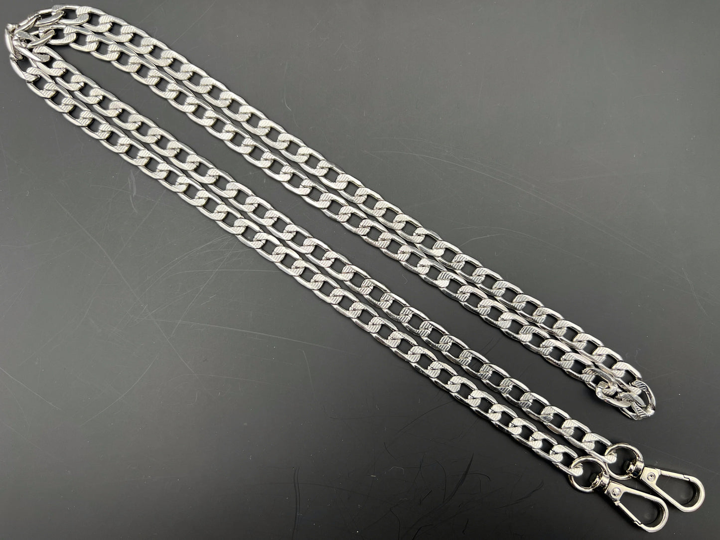 Myla 120cm mm14x10 metal bag chain with hooks