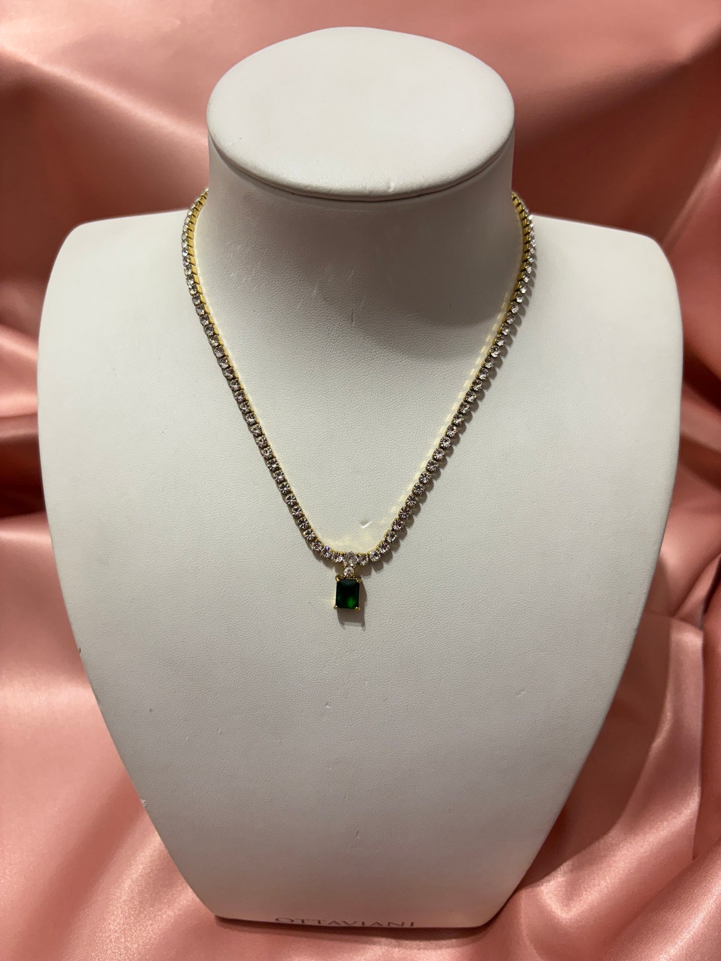 Necklace with light point
