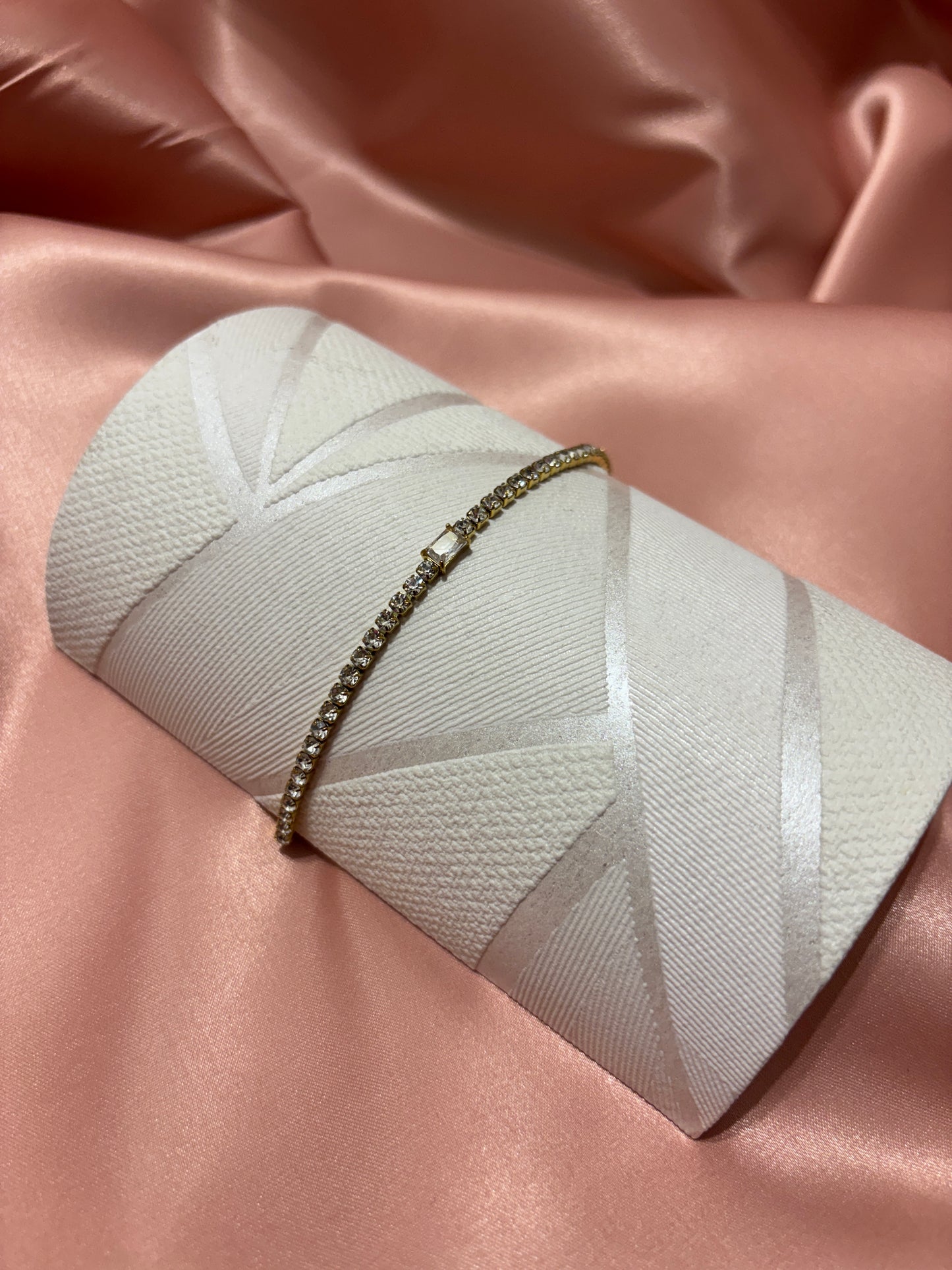 Necklace with light point