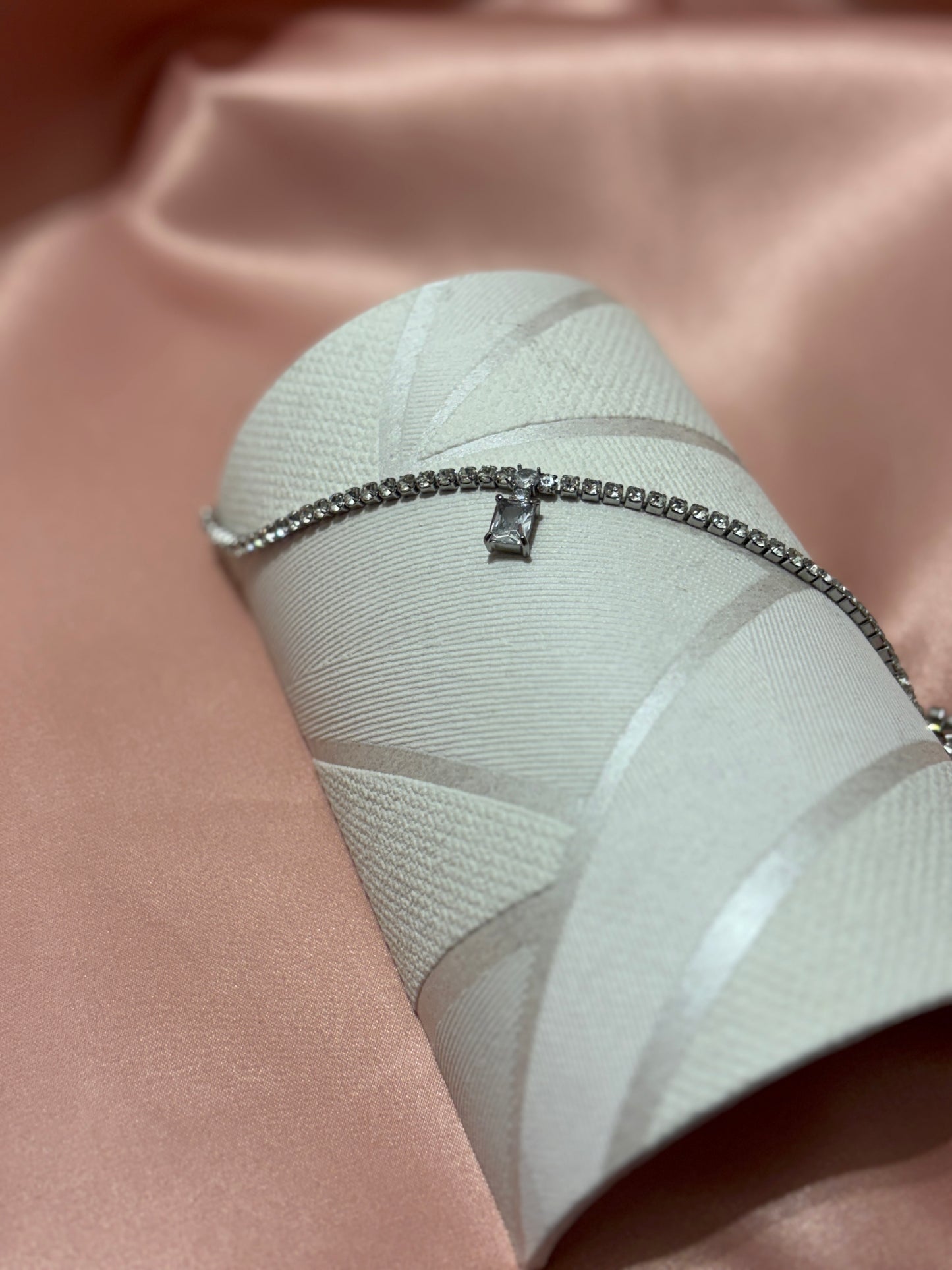 Necklace with light point