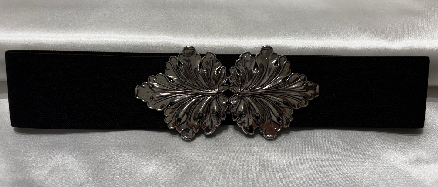 Elastic belt with steel leaf