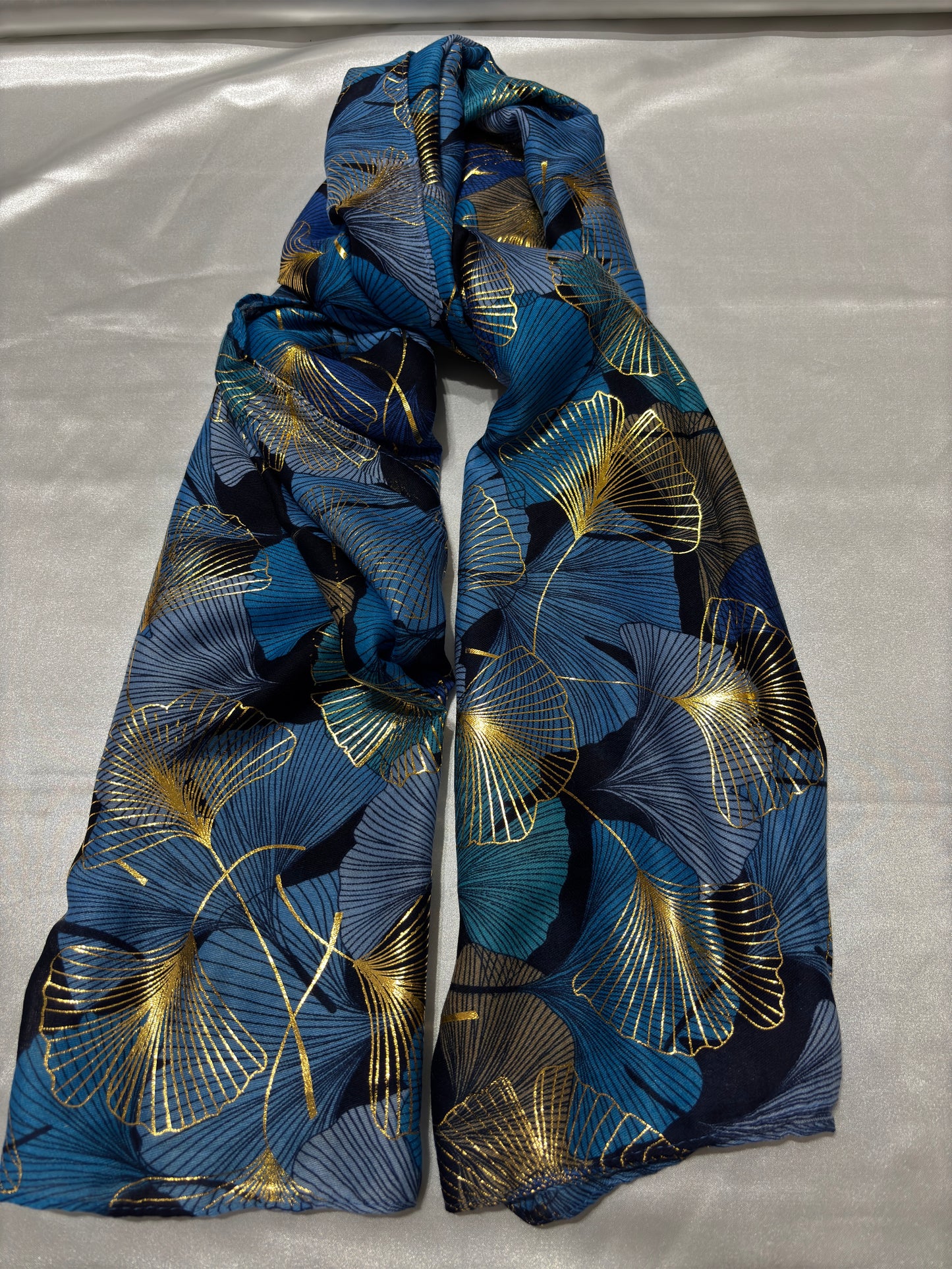 Golden Leaf Pattern Scarf