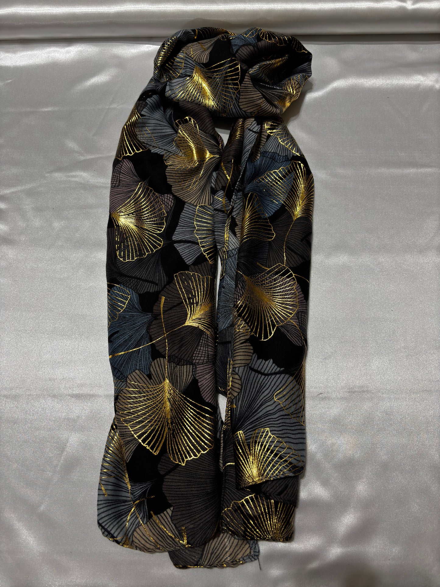 Golden Leaf Pattern Scarf