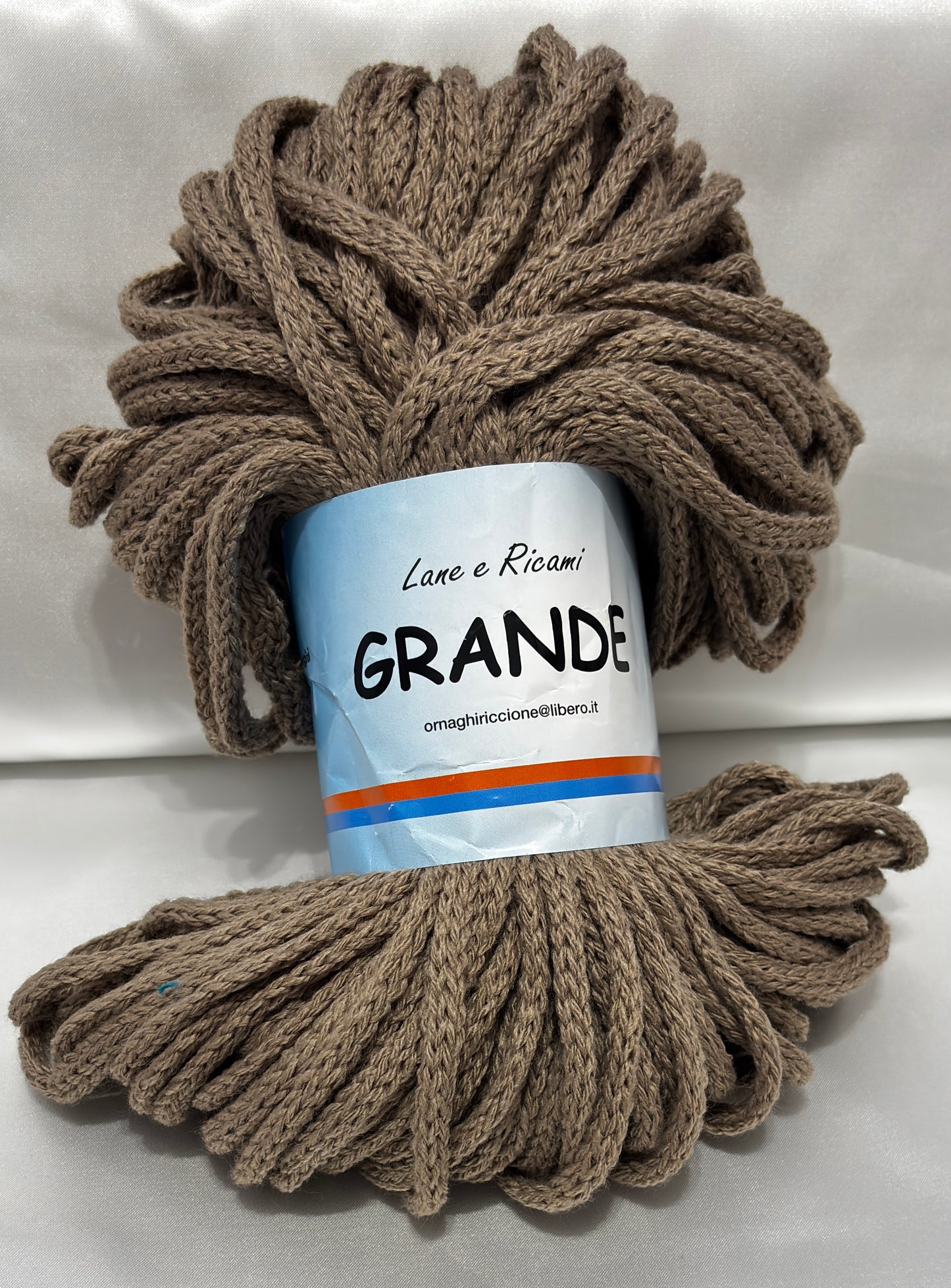 Large Wool 200 Grams. (tubular)