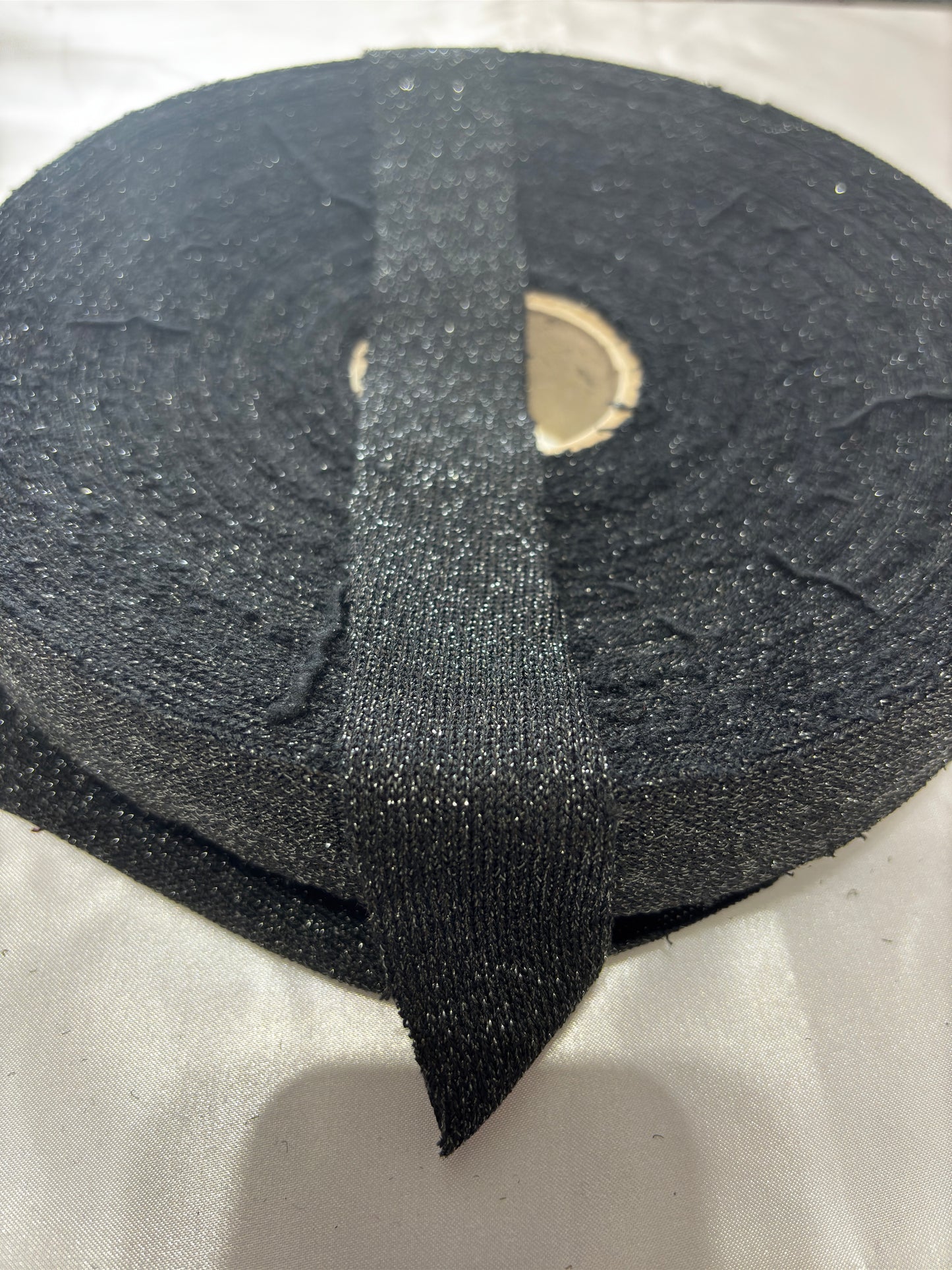Lurex Pizza Ribbon Black/Silver 370 Grams