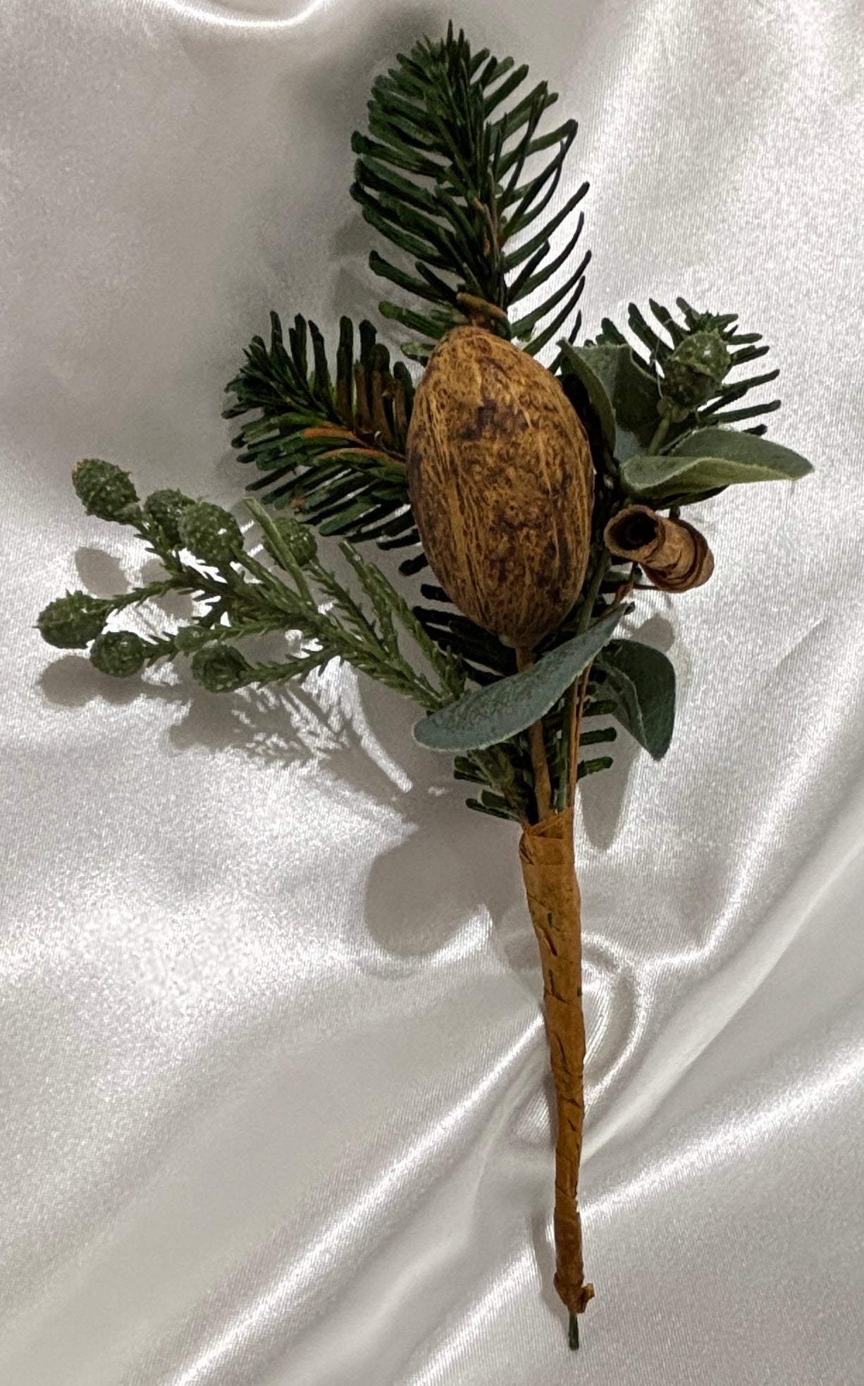 Pine with walnut with cinnamon