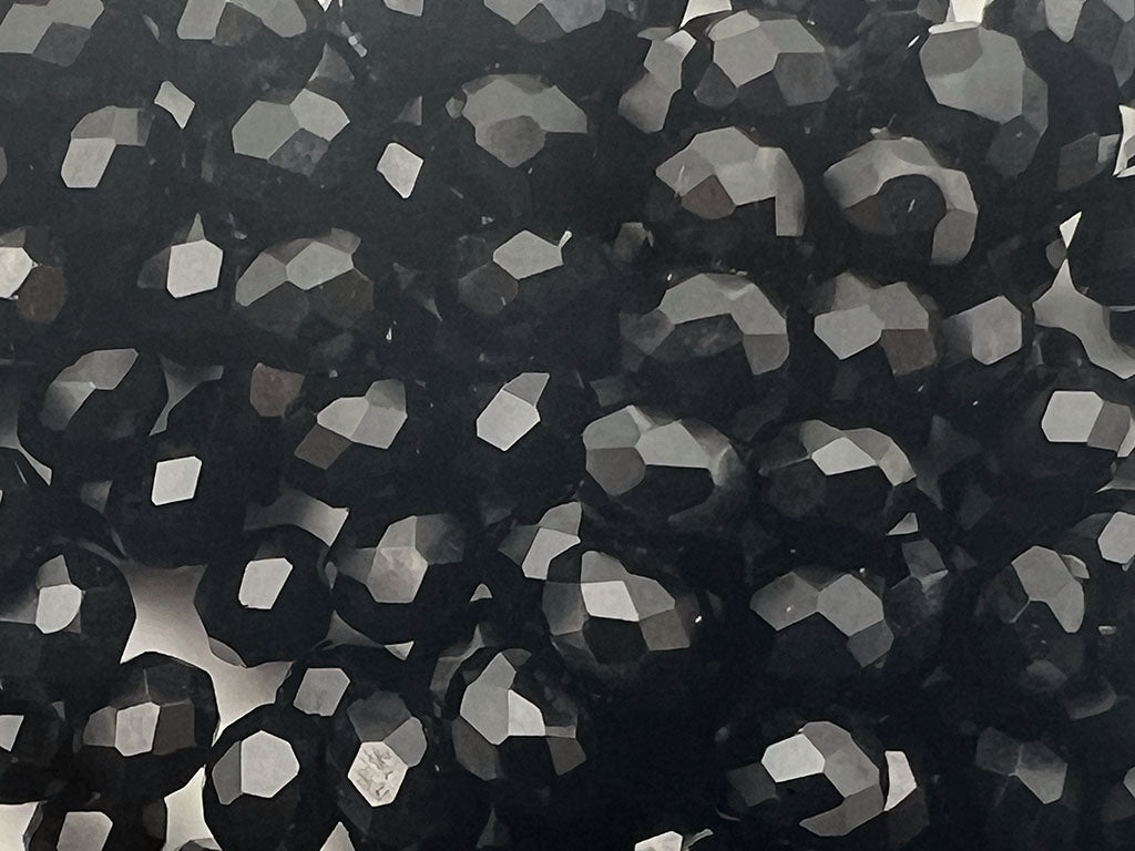 CRYSTAL YURY BEADS 8MM Bags of 325 pcs