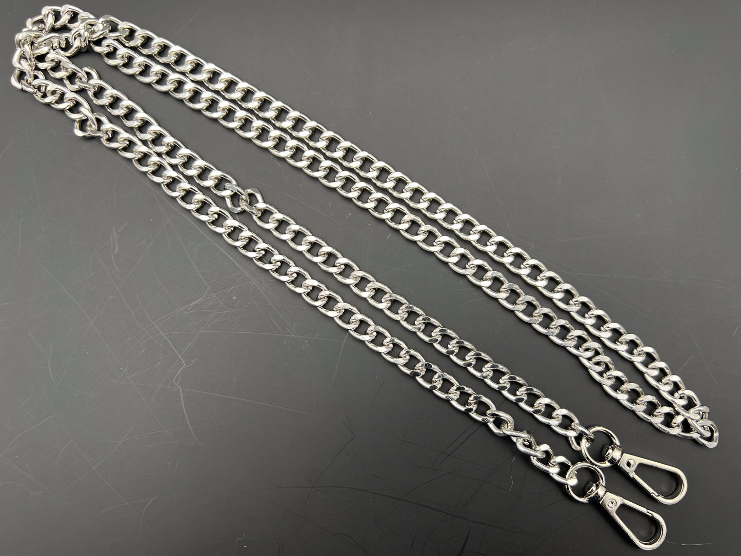 Catena metallo borse Mony 120cm mm14x10 con ganci