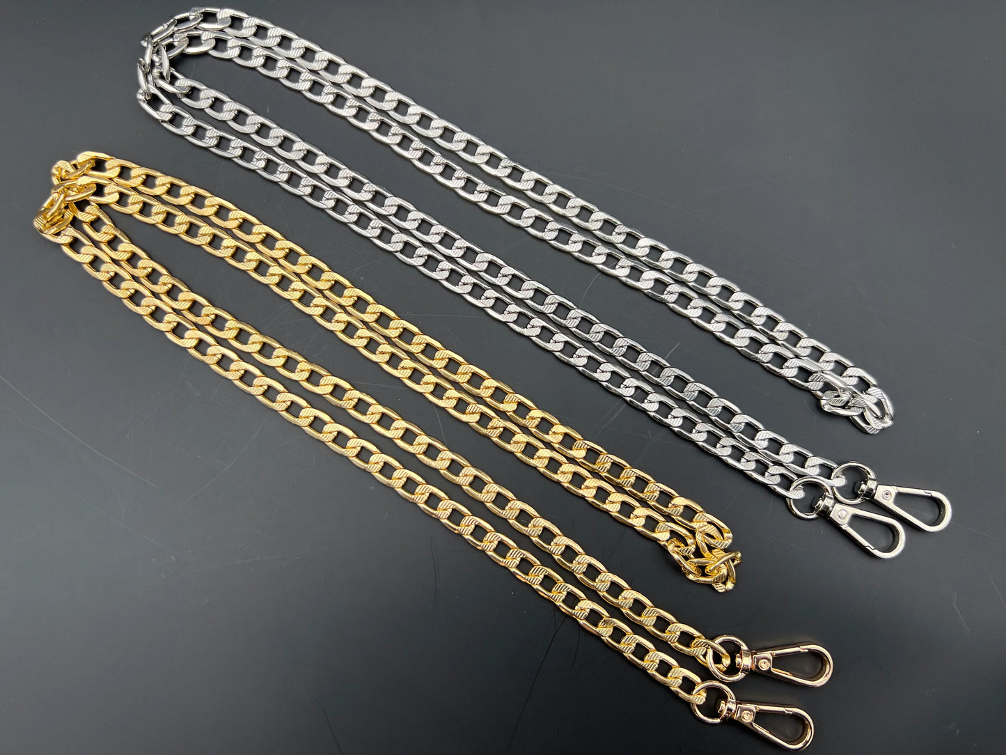 Catena metallo borse Myla 120cm mm14x10 con ganci