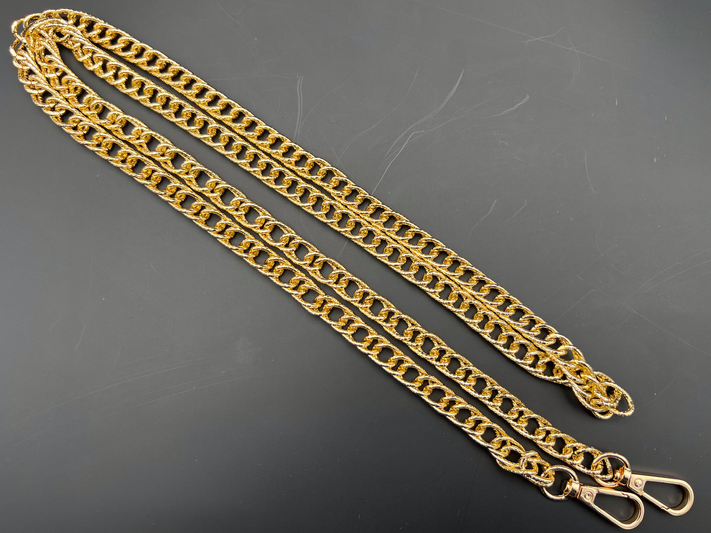 CATENA METALLO BORSE MAYA 120CM mm15X9 CON GANCI