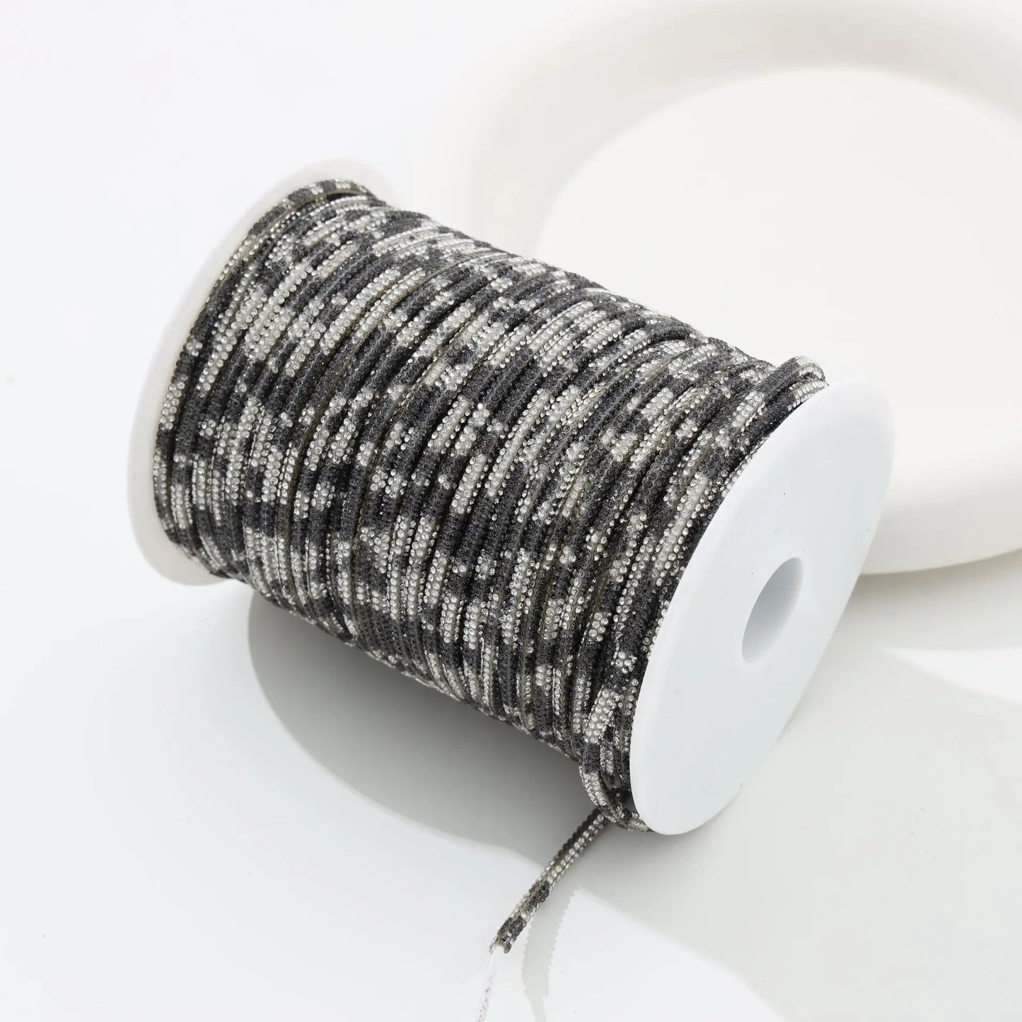 Cordino in Silicone con Strass 5 Metri