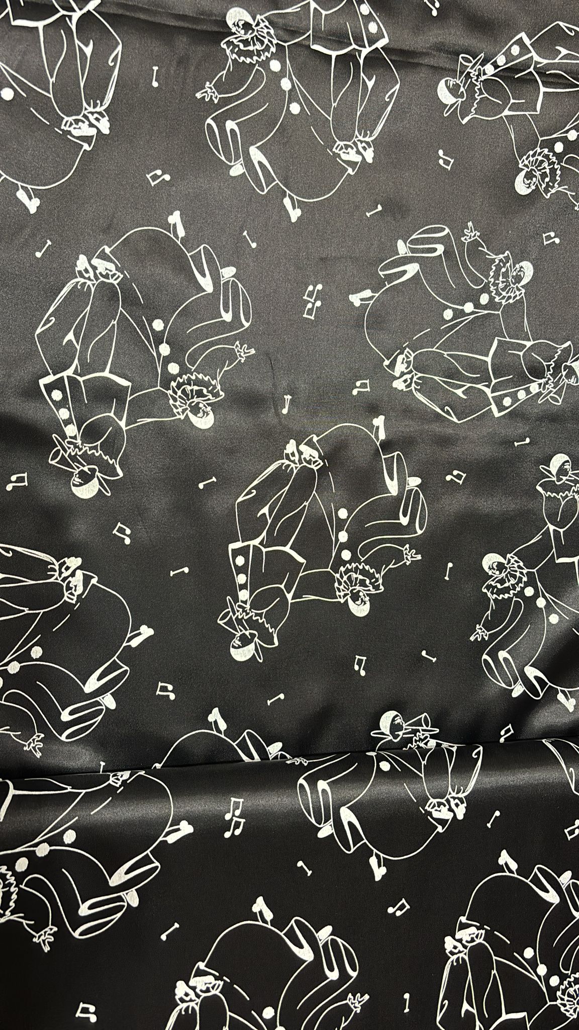 Raso Stampato con Fantasie e Motivi Assortiti per Abbigliamento e Accessori 140*50