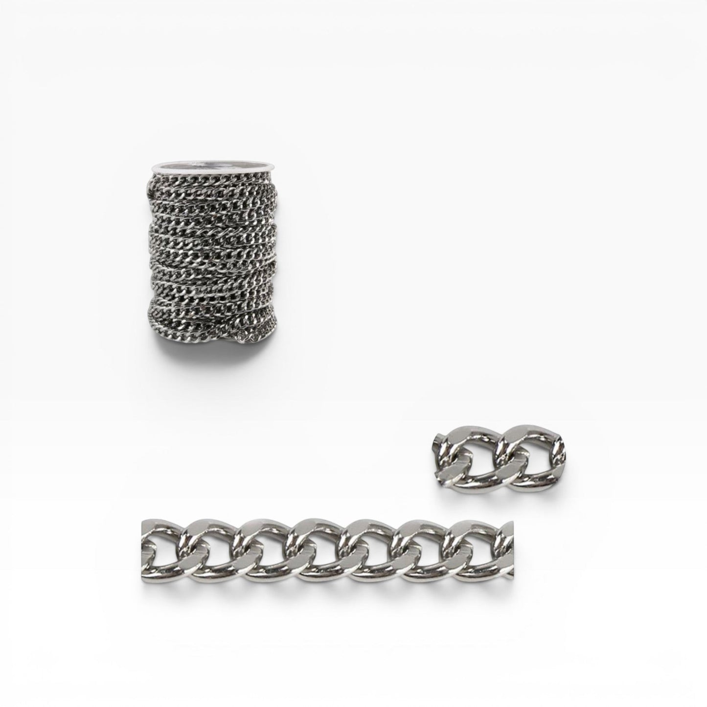 Bobina di catena in metallo color argento Merceria & Tendenze per bigiotteria fai-da-te con maglie classiche lucide
